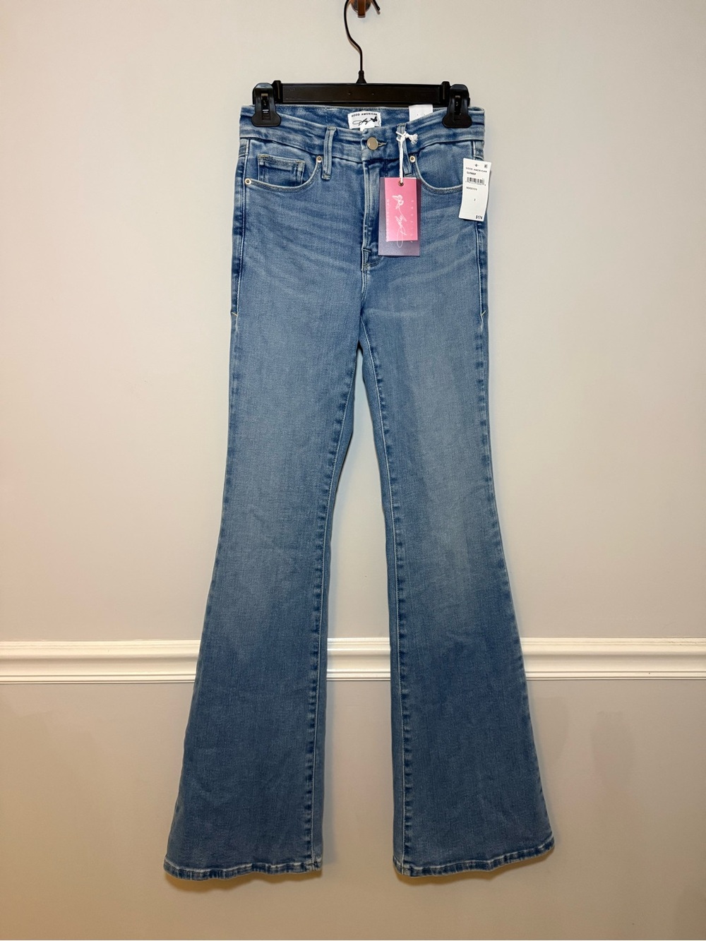 NWT Good American + Dolly Joleans Flare denim jeans. 2/26 - Picture 2 of 10
